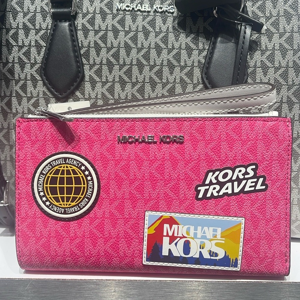 Michael Kors Jet Set Travel Lg Embellished Signature Logo Wristlet
Dragonfruit